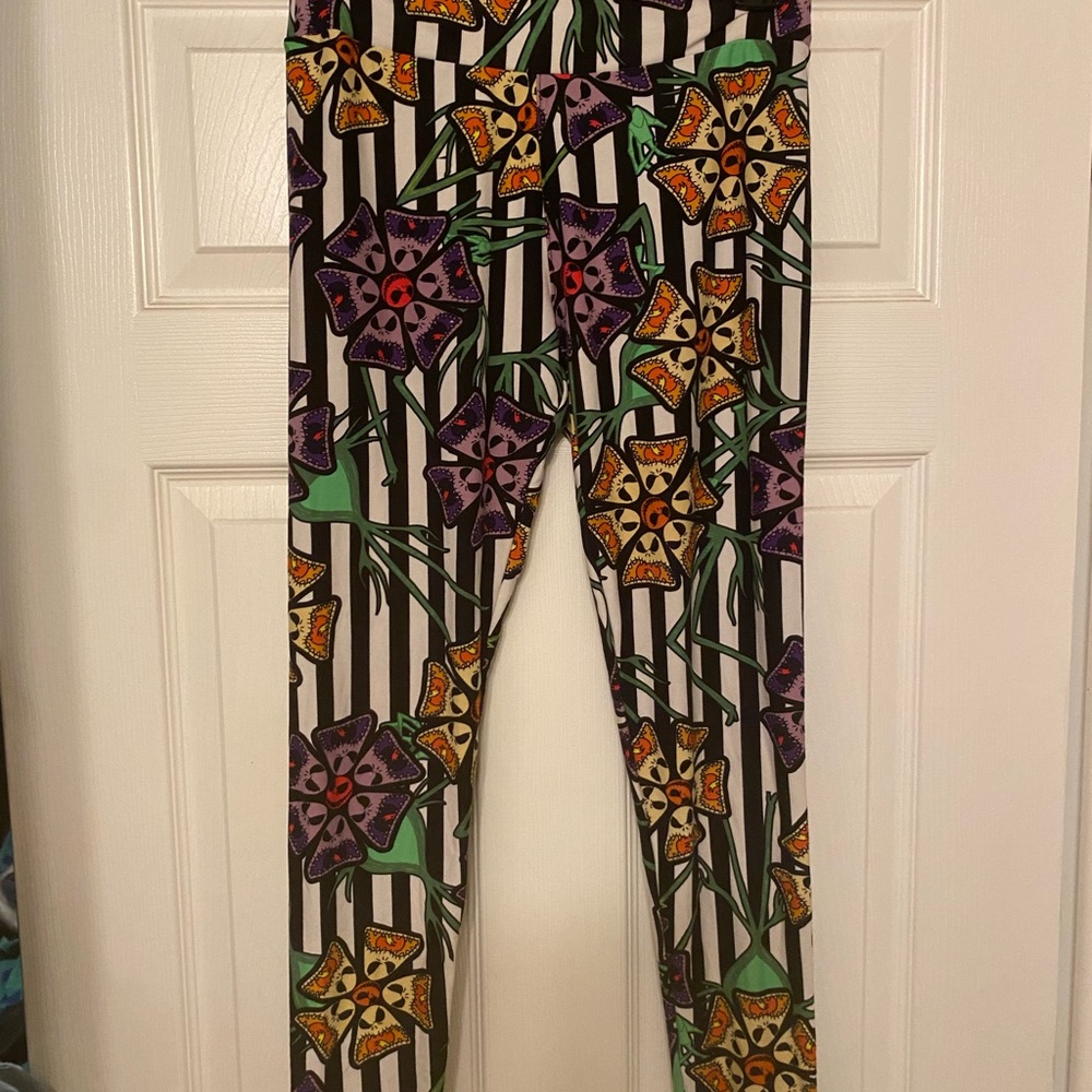 LuLaRoe Women's Leggings with Purple and Orange one size fits all